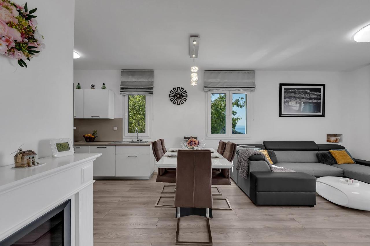 Apartment Apricus Makarska Bagian luar foto